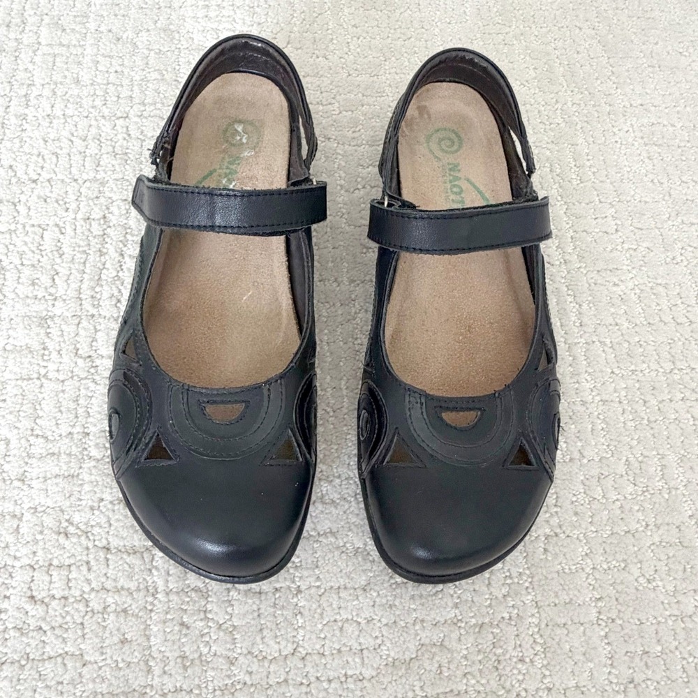 Naot Kirei Black Leather Mary Jane Flats Comfort Shoes Womens 39 EU 8 US